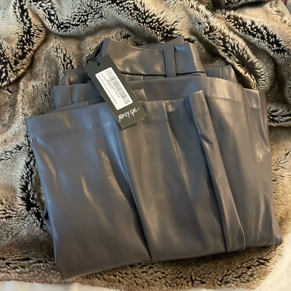 Faux Leather Wide Leg Trouser Charcoal Nasty Gal - Picture 4 of 4